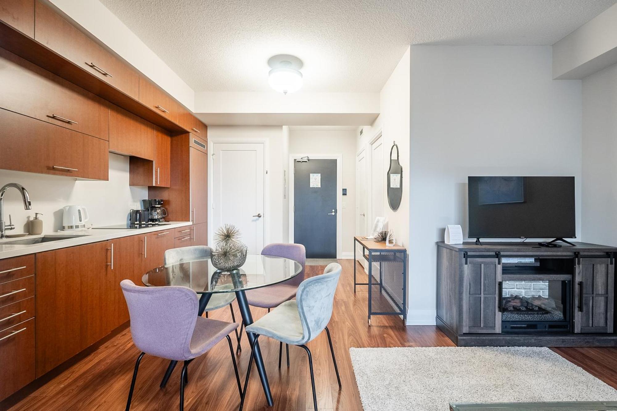 Globalstay Modern Apartments In North York Skyscraper Торонто Экстерьер фото