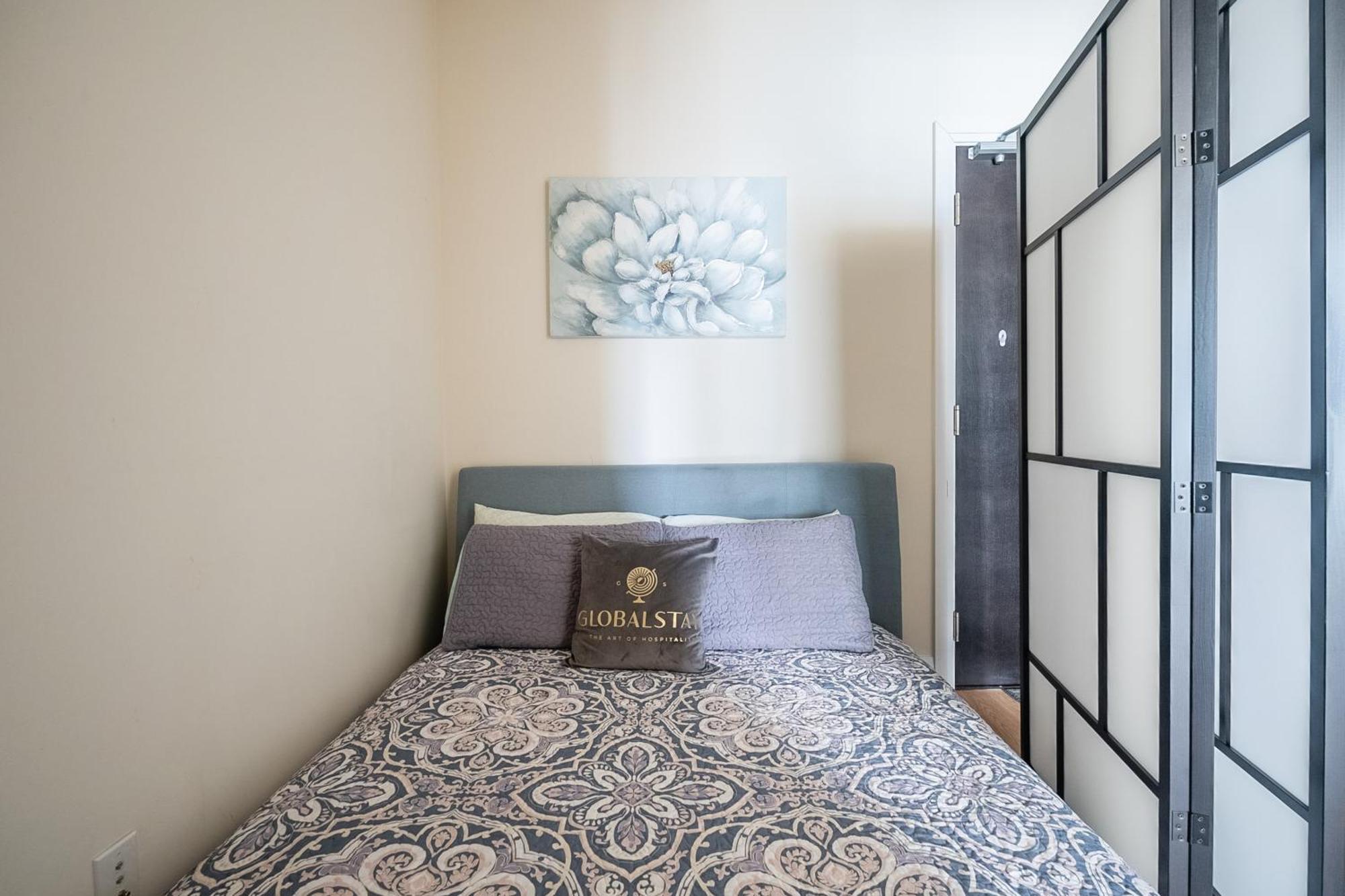 Globalstay Modern Apartments In North York Skyscraper Торонто Экстерьер фото