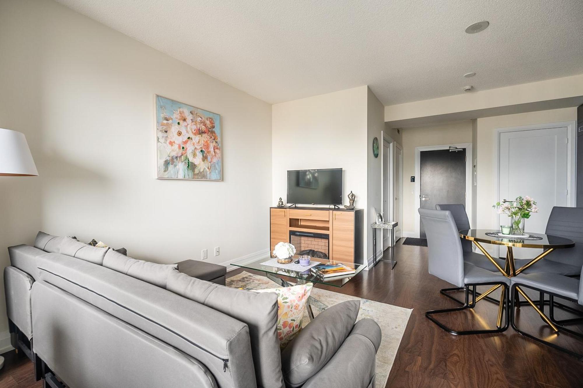 Globalstay Modern Apartments In North York Skyscraper Торонто Экстерьер фото