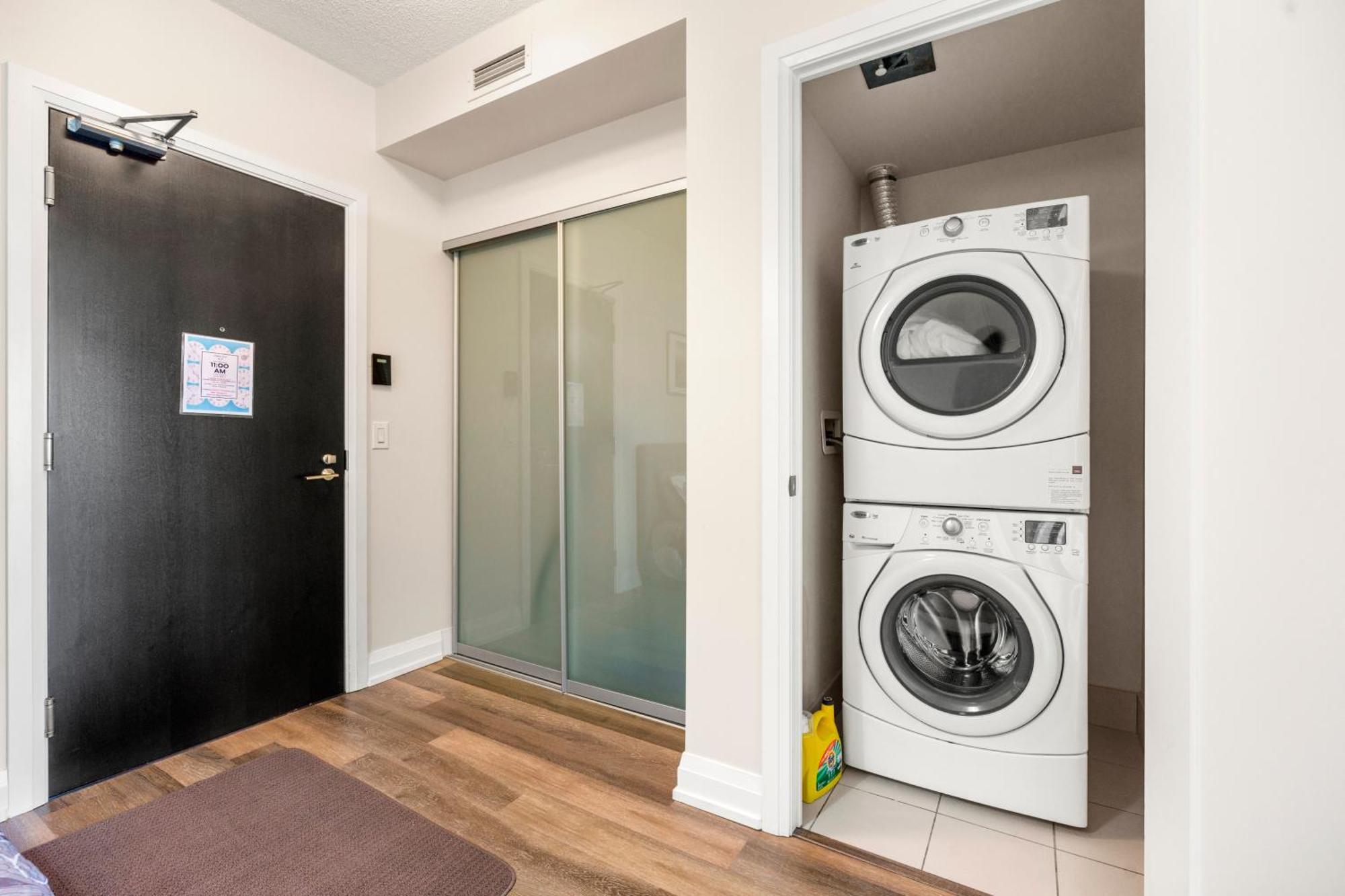 Globalstay Modern Apartments In North York Skyscraper Торонто Экстерьер фото