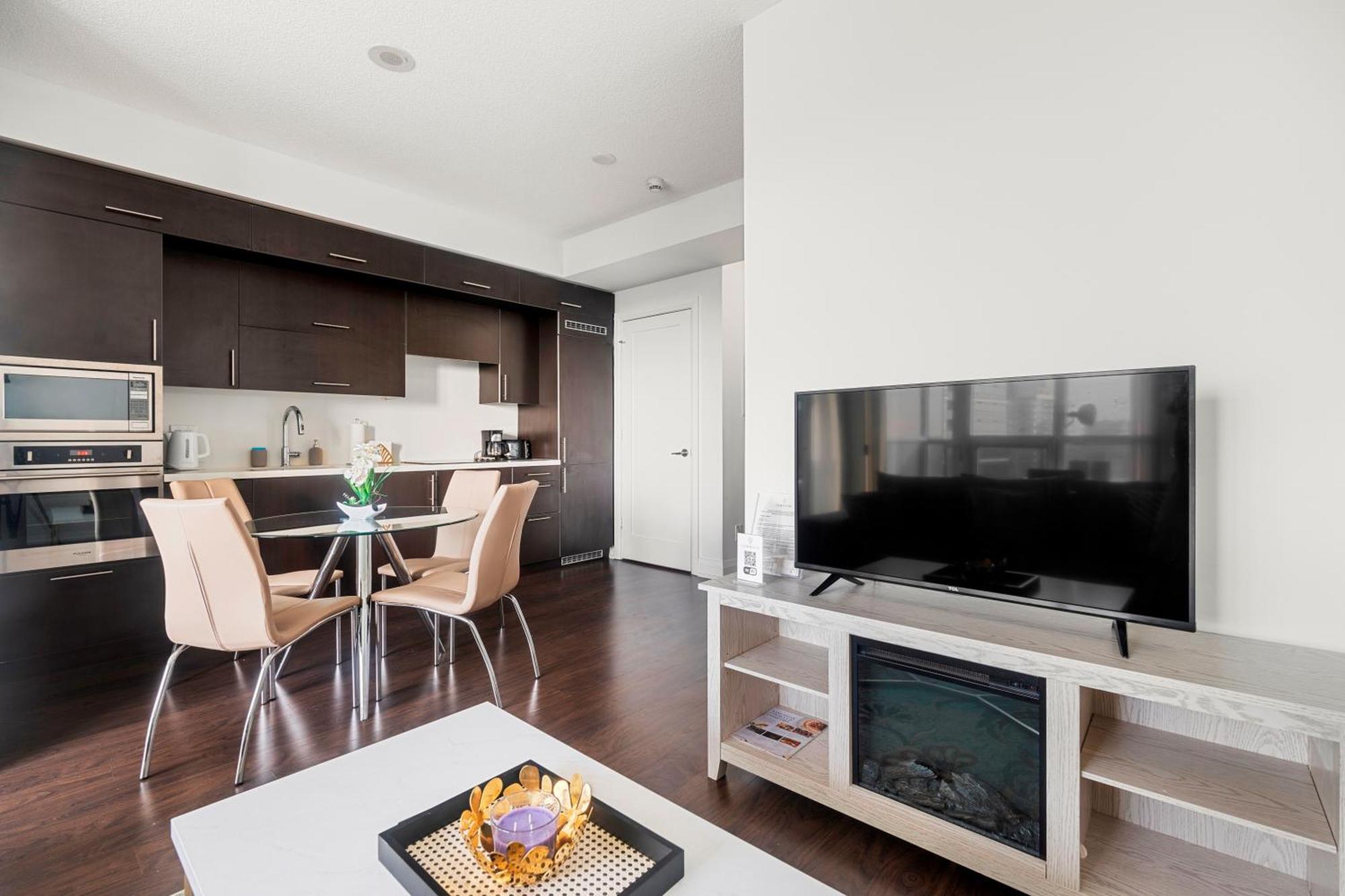 Globalstay Modern Apartments In North York Skyscraper Торонто Экстерьер фото